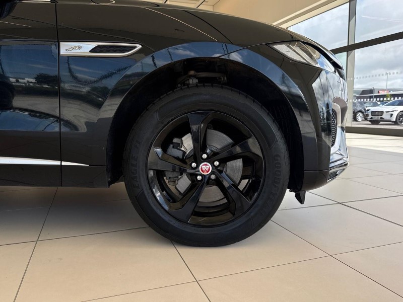 2022 (22) JAGUAR F-PACE 2.0 D200 R-Dynamic S 5dr Auto AWD 5570281
