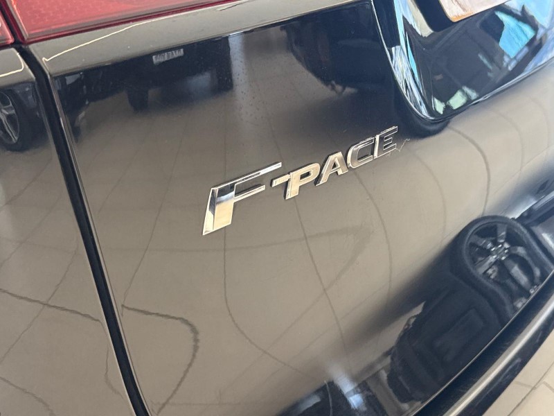 2022 (22) JAGUAR F-PACE 2.0 D200 R-Dynamic S 5dr Auto AWD 5570317