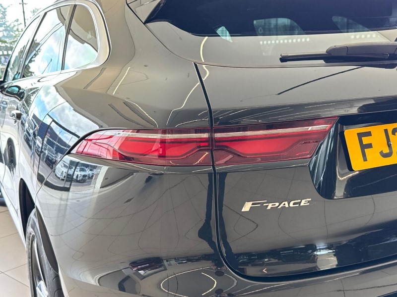 2022 (22) JAGUAR F-PACE 2.0 D200 R-Dynamic S 5dr Auto AWD 5570292