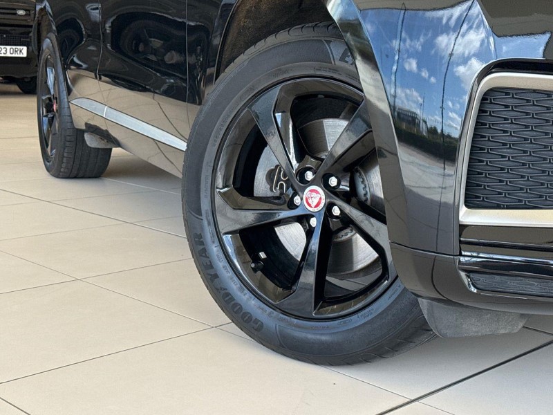 2022 (22) JAGUAR F-PACE 2.0 D200 R-Dynamic S 5dr Auto AWD 5570316