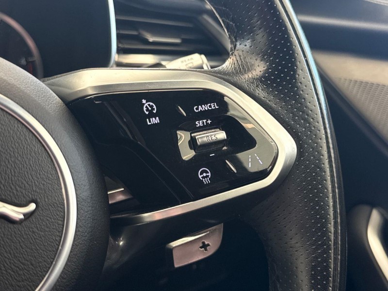 2022 (22) JAGUAR F-PACE 2.0 D200 R-Dynamic S 5dr Auto AWD 5570301