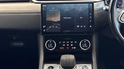 2022 (22) JAGUAR F-PACE 2.0 D200 R-Dynamic S 5dr Auto AWD 5570287