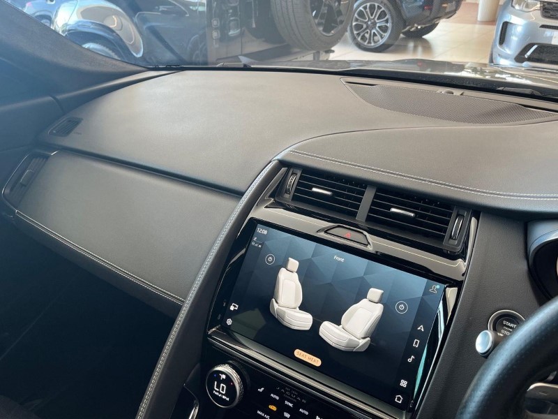 2023 (23) JAGUAR E-PACE 2.0 D200 R-Dynamic Black 5dr Auto 5550987