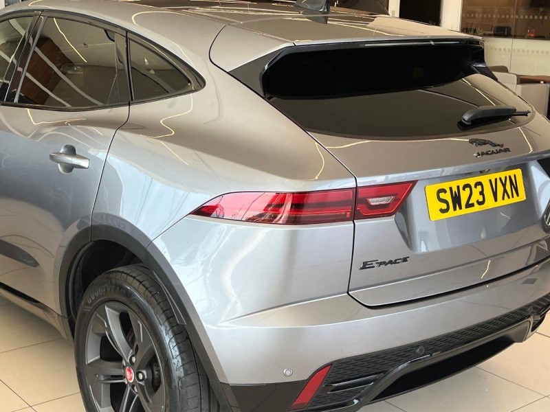 2023 (23) JAGUAR E-PACE 2.0 D200 R-Dynamic Black 5dr Auto 5550970