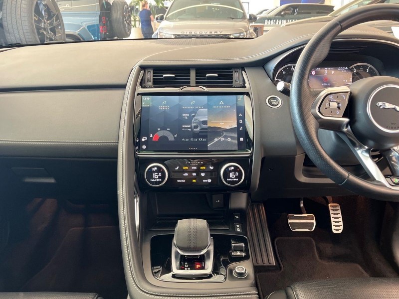 2023 (23) JAGUAR E-PACE 2.0 D200 R-Dynamic Black 5dr Auto 5550965