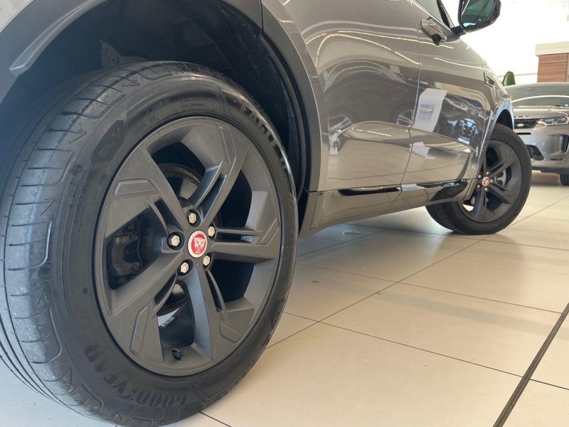 2023 (23) JAGUAR E-PACE 2.0 D200 R-Dynamic Black 5dr Auto 5551000