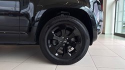 2024 (24) LAND ROVER DEFENDER 3.0 D250 X-Dynamic HSE 90 3dr Auto 5639047