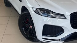 2022 (72) JAGUAR F-PACE 2.0 D200 R-Dynamic Black 5dr Auto AWD 5592434