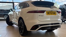 2022 (72) JAGUAR F-PACE 2.0 D200 R-Dynamic Black 5dr Auto AWD 5592446