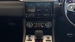 2022 (72) JAGUAR F-PACE 2.0 D200 R-Dynamic Black 5dr Auto AWD 5592406