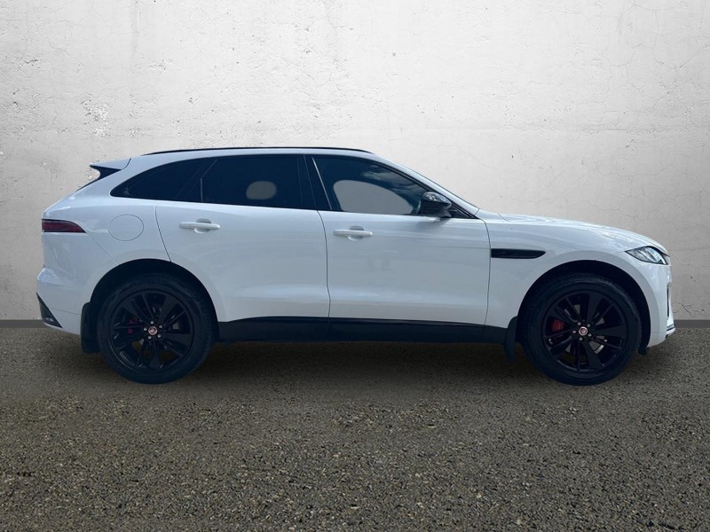 2022 (72) JAGUAR F-PACE 2.0 D200 R-Dynamic Black 5dr Auto AWD 5592397