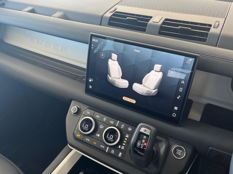 2024 (74) Defender 3.0 D350 X-dynamic SE 110 5Dr Auto [7 Seat] Estate 5593722