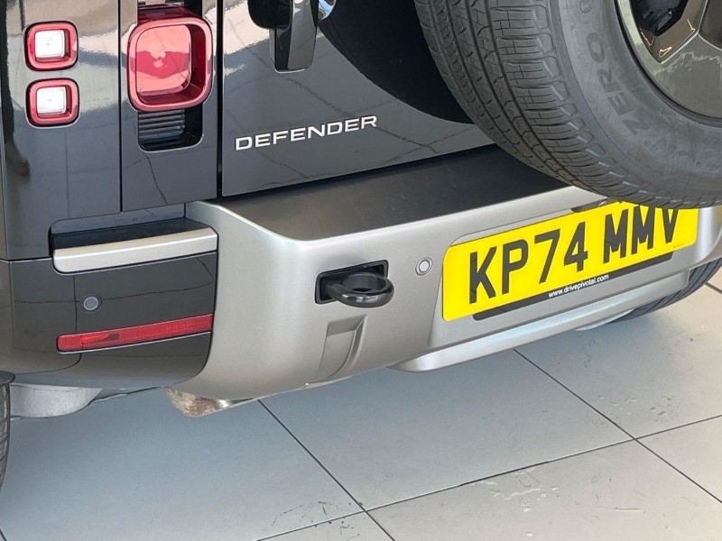 2024 (74) Defender 3.0 D350 X-dynamic SE 110 5Dr Auto [7 Seat] Estate 5593707