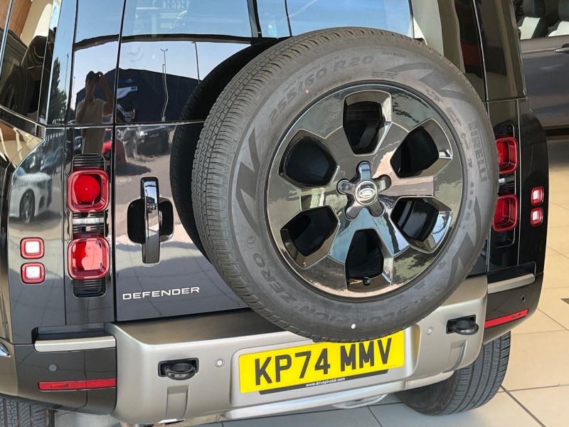 2024 (74) Defender 3.0 D350 X-dynamic SE 110 5Dr Auto [7 Seat] Estate 5593734