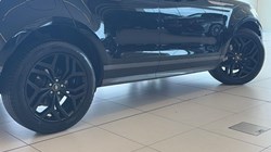2021 (21) LAND ROVER RANGE ROVER EVOQUE 2.0 D200 R-Dynamic SE 5dr Auto 5556231