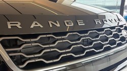 2021 (21) LAND ROVER RANGE ROVER EVOQUE 2.0 D200 R-Dynamic SE 5dr Auto 5556226