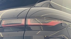 2021 (21) LAND ROVER RANGE ROVER EVOQUE 2.0 D200 R-Dynamic SE 5dr Auto 5556230