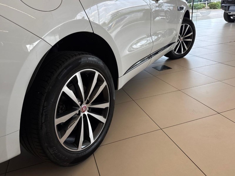 2024 (24) JAGUAR F-PACE 2.0 D200 R-Dynamic SE 5dr Auto AWD 5575877