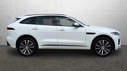 2024 (24) JAGUAR F-PACE 2.0 D200 R-Dynamic SE 5dr Auto AWD 5575834
