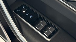 2024 (24) JAGUAR F-PACE 2.0 D200 R-Dynamic SE 5dr Auto AWD 5575851