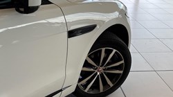 2024 (24) JAGUAR F-PACE 2.0 D200 R-Dynamic SE 5dr Auto AWD 5575878