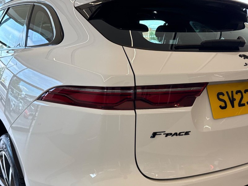 2024 (24) JAGUAR F-PACE 2.0 D200 R-Dynamic SE 5dr Auto AWD 5575848