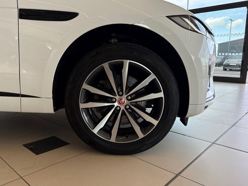 2024 (24) JAGUAR F-PACE 2.0 D200 R-Dynamic SE 5dr Auto AWD 5575837