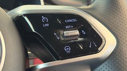 2023 (72) JAGUAR F-PACE 2.0 D200 R-Dynamic SE 5dr Auto AWD 5572668