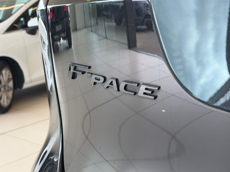 2023 (72) JAGUAR F-PACE 2.0 D200 R-Dynamic SE 5dr Auto AWD 5572688
