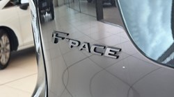 2023 (72) JAGUAR F-PACE 2.0 D200 R-Dynamic SE 5dr Auto AWD 5572688