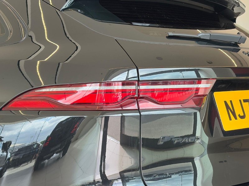 2023 (72) JAGUAR F-PACE 2.0 D200 R-Dynamic SE 5dr Auto AWD 5572659