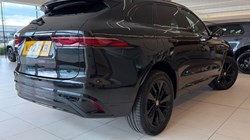 2023 (72) JAGUAR F-PACE 2.0 D200 R-Dynamic SE 5dr Auto AWD 5572695