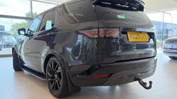 2023 (23) LAND ROVER DISCOVERY 3.0 D300 R-Dynamic SE 5dr Auto 5563192