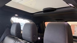 2023 (23) LAND ROVER DISCOVERY 3.0 D300 R-Dynamic SE 5dr Auto 5563191