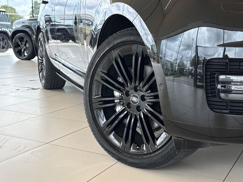 2023 (72) LAND ROVER RANGE ROVER 3.0 D300 SE 4dr Auto 5565908