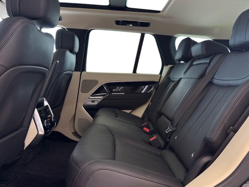 2023 (72) LAND ROVER RANGE ROVER 3.0 D300 SE 4dr Auto 5565868