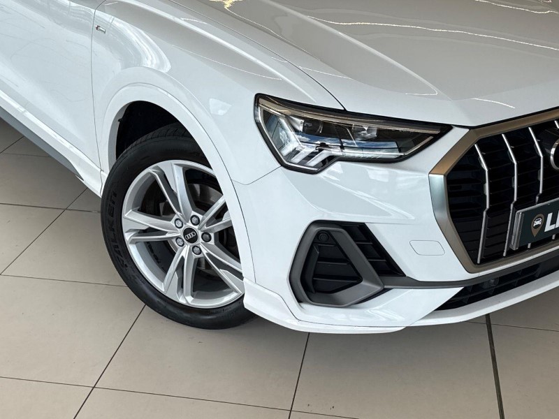 2021 (70) AUDI Q3 35 TDI S Line 5dr S Tronic 5562824