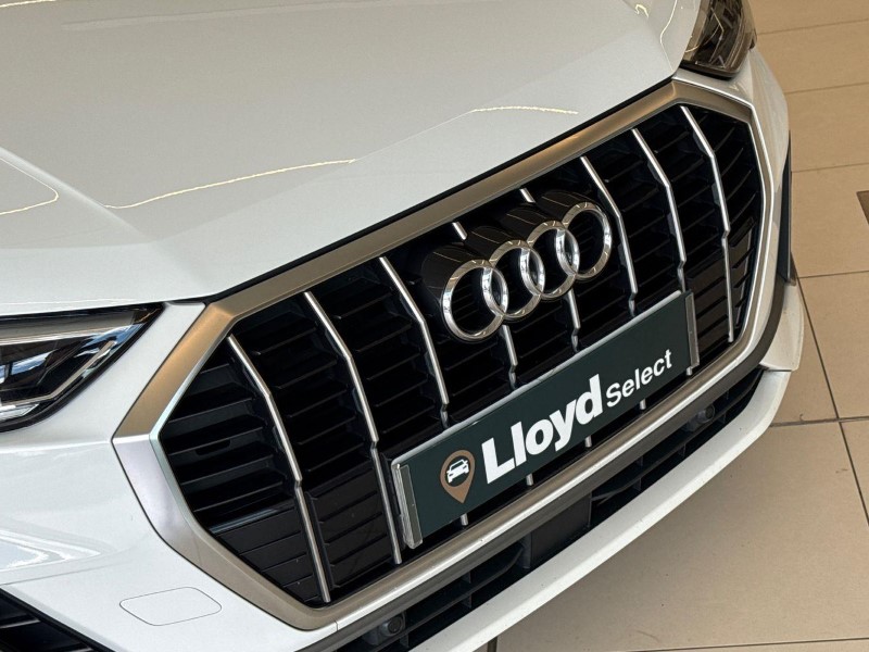 2021 (70) AUDI Q3 35 TDI S Line 5dr S Tronic 5562825