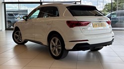 2021 (70) AUDI Q3 35 TDI S Line 5dr S Tronic 5562836