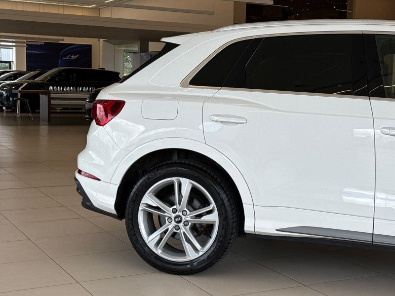 2021 (70) AUDI Q3 35 TDI S Line 5dr S Tronic 5562835
