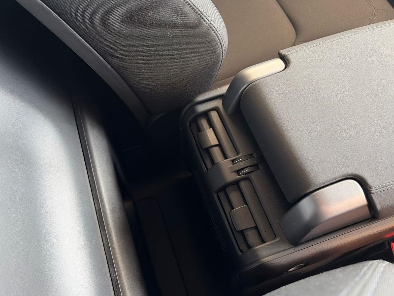 2023 (72) LAND ROVER COMMERCIAL DEFENDER 3.0 D250 Hard Top Auto 5587963