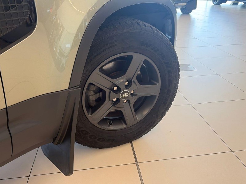 2023 (72) LAND ROVER COMMERCIAL DEFENDER 3.0 D250 Hard Top Auto 5594706