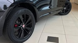 2023 (72) JAGUAR F-PACE 2.0 P250 R-Dynamic Black 5dr Auto AWD 5621454