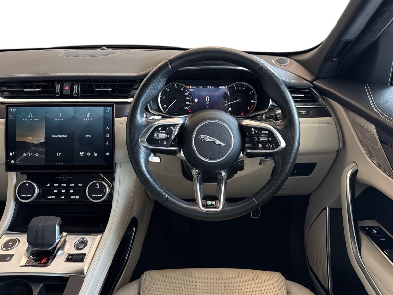 2023 (72) JAGUAR F-PACE 2.0 P250 R-Dynamic Black 5dr Auto AWD 5621420