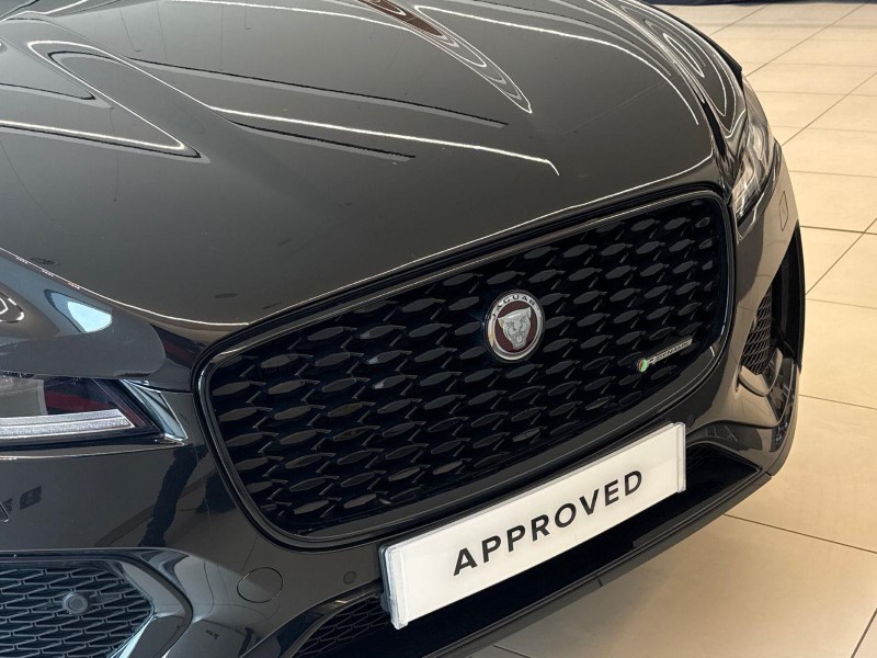 2023 (72) JAGUAR F-PACE 2.0 P250 R-Dynamic Black 5dr Auto AWD 5621449