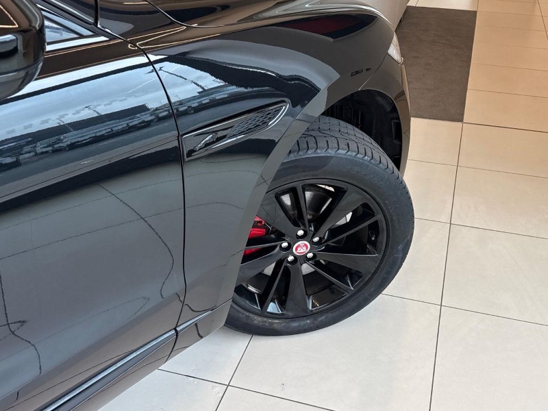 2023 (72) JAGUAR F-PACE 2.0 P250 R-Dynamic Black 5dr Auto AWD 5621455