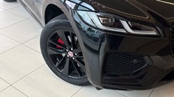 2023 (72) JAGUAR F-PACE 2.0 P250 R-Dynamic Black 5dr Auto AWD 5621448