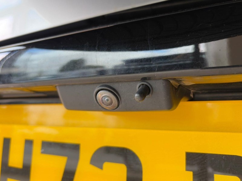 2024 (73) LAND ROVER DEFENDER 2.0 P300 X-Dynamic HSE 90 3dr Auto 5652776