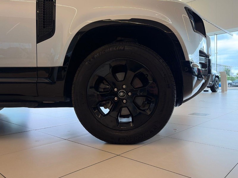 2024 (73) LAND ROVER DEFENDER 2.0 P300 X-Dynamic HSE 90 3dr Auto 5652742