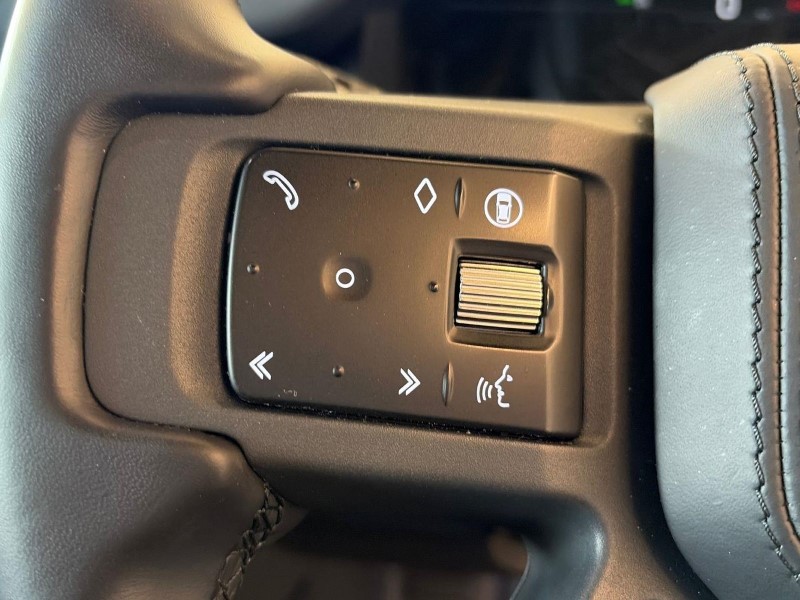 2024 (73) LAND ROVER DEFENDER 2.0 P300 X-Dynamic HSE 90 3dr Auto 5652762